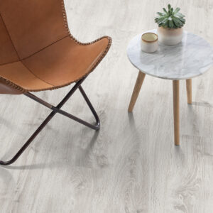 Ламинат Egger Large V4/32 8 мм Дуб Волтэм Белый EL2936